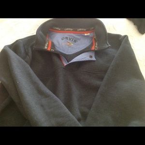 Orvis pullover in heather grey